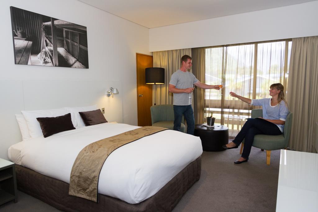 Scenic Glacier Hotel 4*